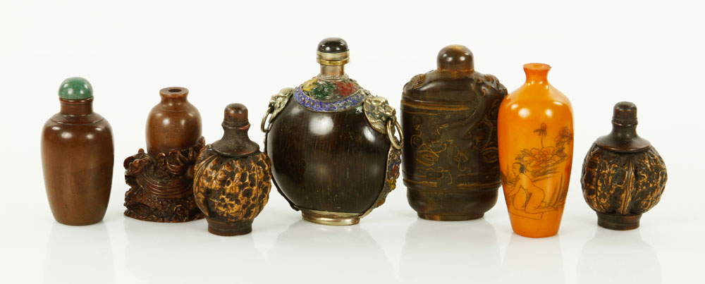 Appraisal: - Seven Chinese Snuff Bottles Lot of seven assorted snuff