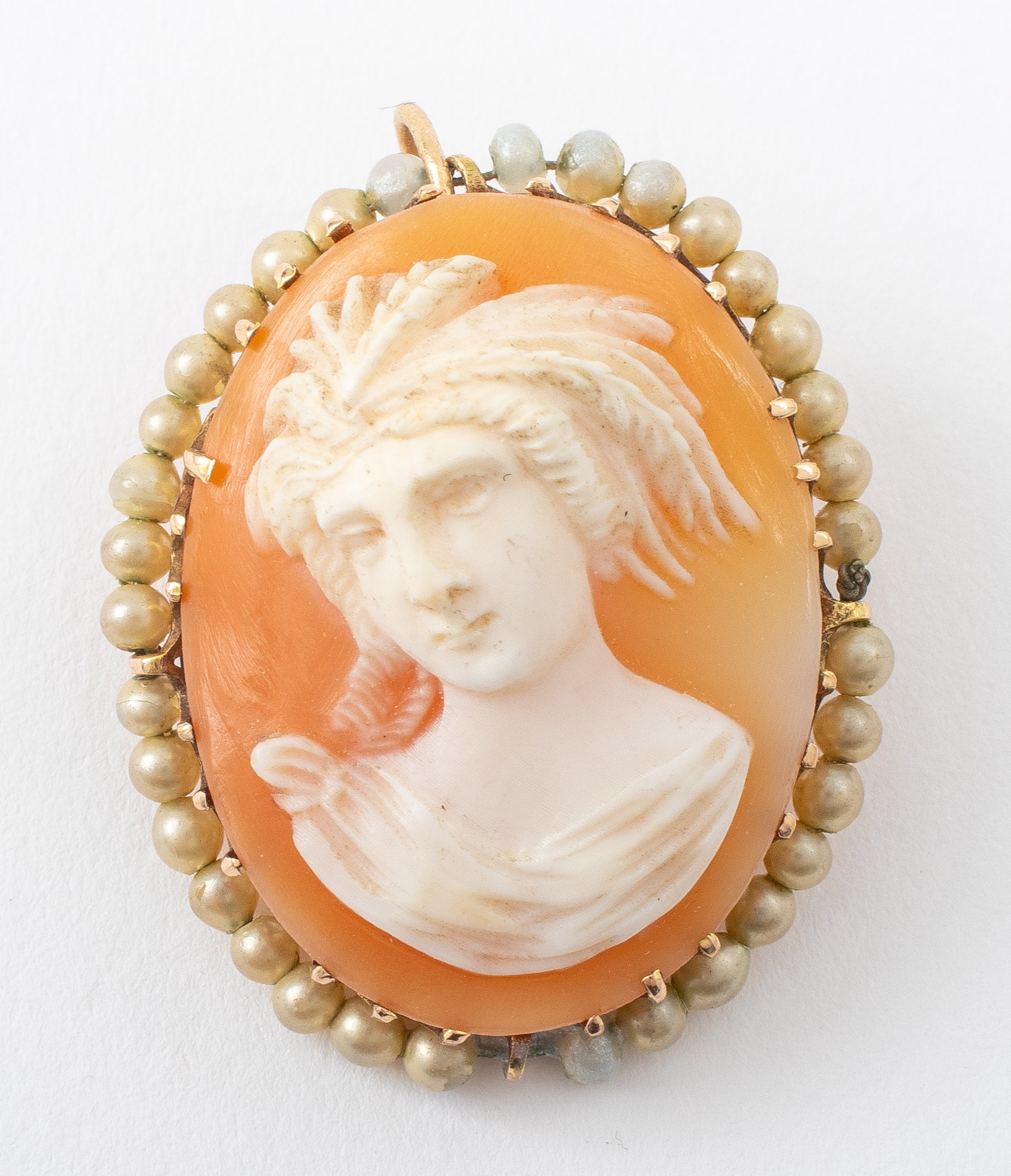 Appraisal: ANTIQUE K GOLD CAMEO FAUX PEARL PIN PENDANT Antique K