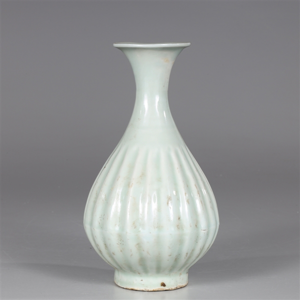 Appraisal: Chinese celadon glazed ceramic vase with ribbed design as-is condition