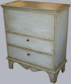 Appraisal: th c Queen Anne pine two drawer blanket chest on