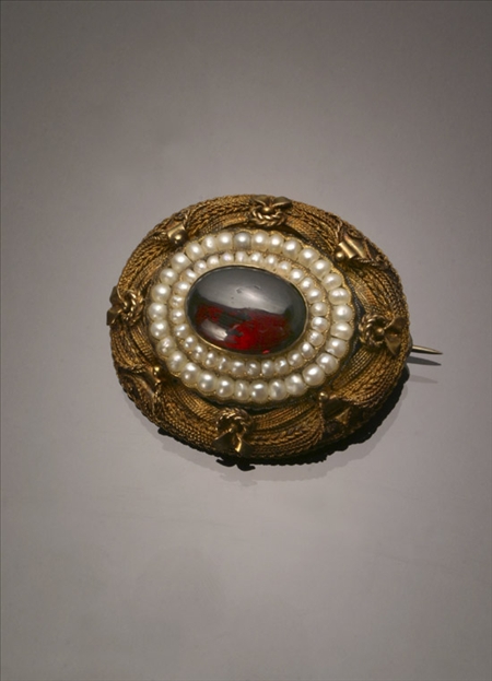 Appraisal: Victorian Tested -Karat Yellow-Gold Garnet and Seed Pearl Brooch Last