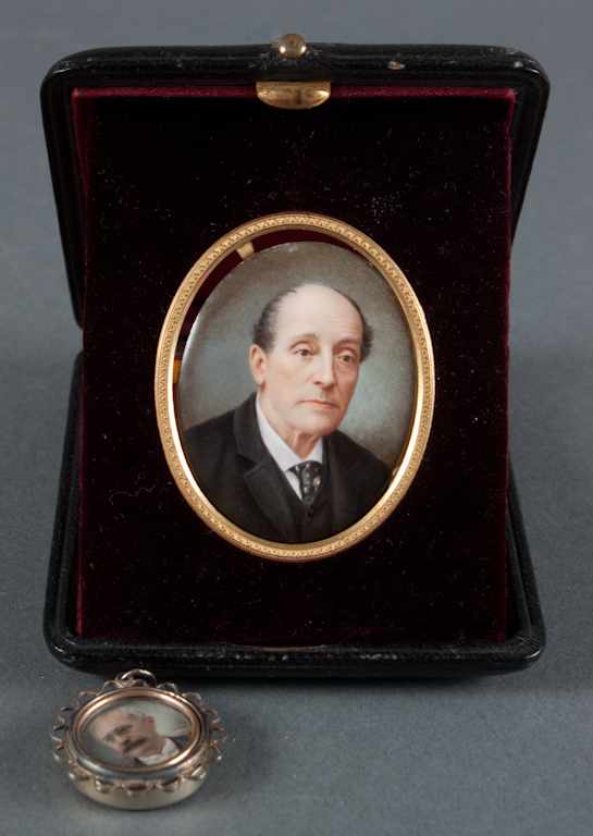 Appraisal: German School portrait miniature of a gentleman and a French