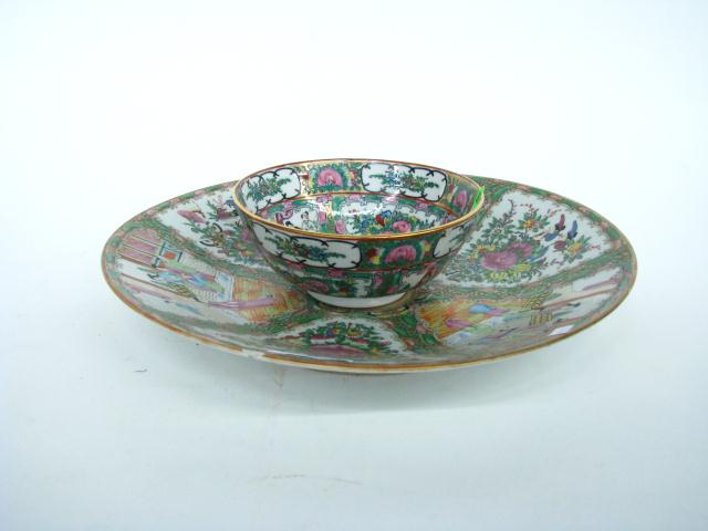 Appraisal: Two Pieces of Oriental Porcelain including a rose medallion ''