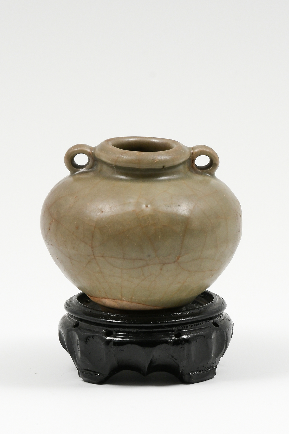 Appraisal: MING DYNASTY CHINESE CELADON GREEN JAR ON STAND th-century Chinese