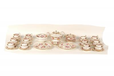 Appraisal: An English porcelain tea service circa probably Coalport each piece