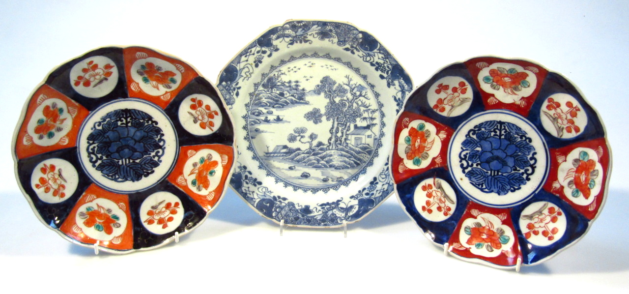 Appraisal: An early thC blue and white wall plate of shaped