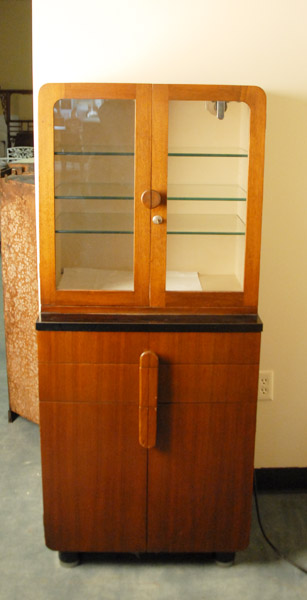 Appraisal: Vintage s Medical Display Cabinet with Glass Shelves H W