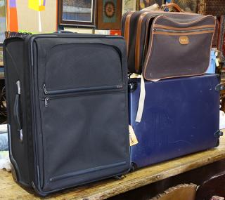 Appraisal: lot of Luggage group consisting of a Tumi carry on