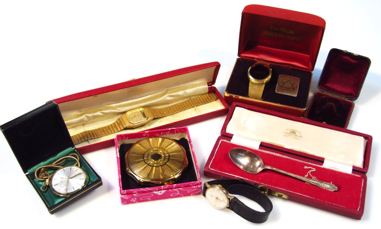 Appraisal: Various jewellery and effects comprising a Smith's gentleman's wristwatch with