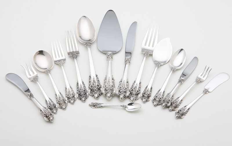 Appraisal: A Wallace sterling silver 'Grand Baroque' flatware service Designed in