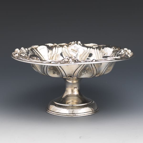 Appraisal: MERIDEN BRITTANIA ART NOUVEAU STERLING SILVER TAZZA x Meriden Brittania