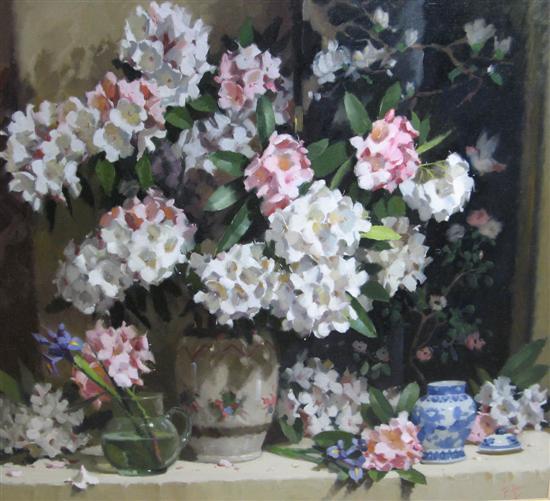 Appraisal: PATRICIA MORAN Australian oil on canvas hydrangeas signed x