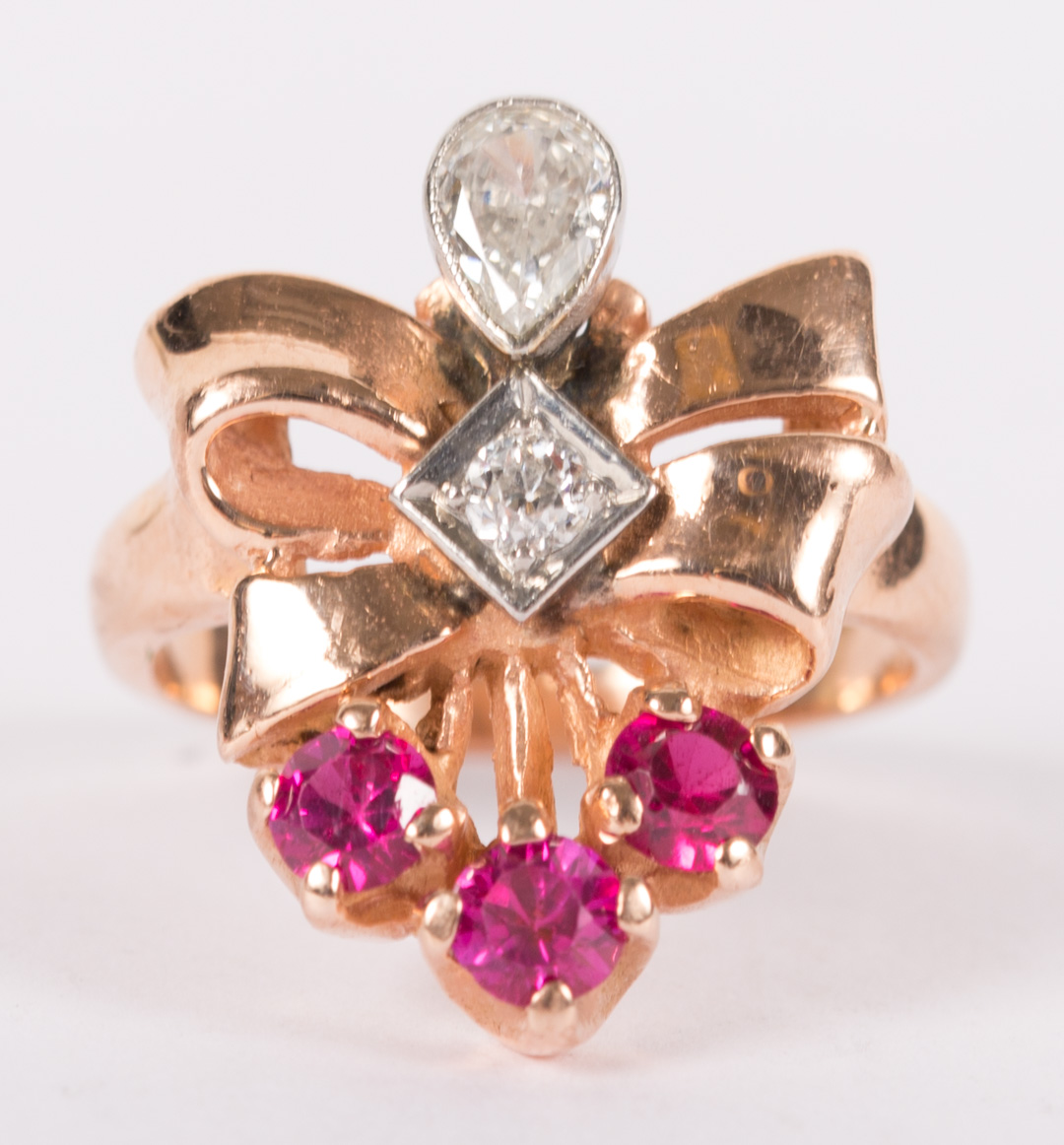 Appraisal: A Lady's Pinkie Ring with Bow Design lady's pinkie ring