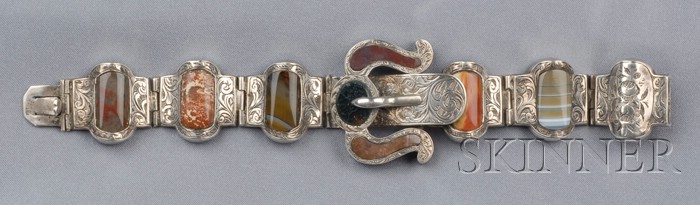 Appraisal: Victorian Scottish Agate Buckle Bracelet the shaped links set with