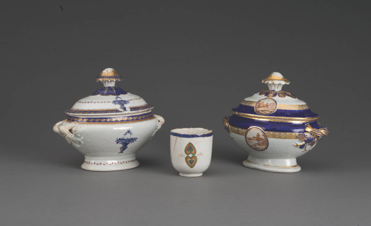 Appraisal: CHINESE EXPORT PORCELAIN SAUCE TUREEN AND COVER MID-EIGHTEENTH CENTURY Reserved