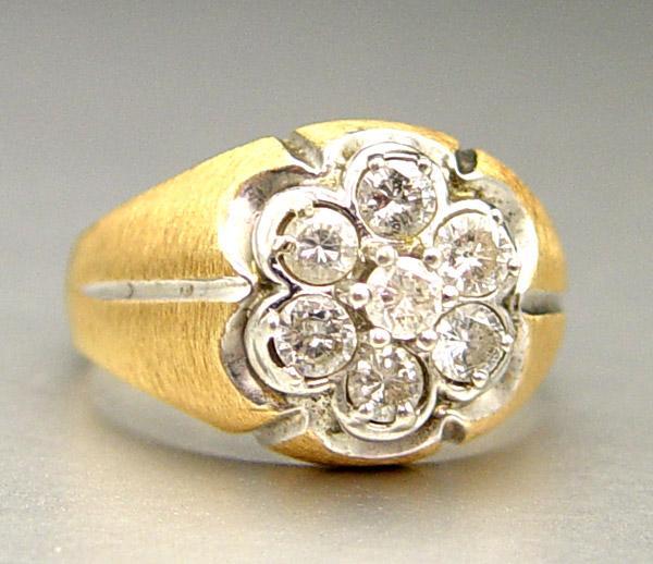 Appraisal: GENTS K CTW DIAMOND RING K yellow gold man's ring