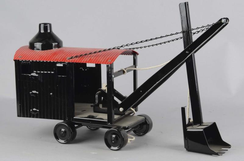 Appraisal: Pressed Steel Steelcraft Marion Steam Shovel This red and black