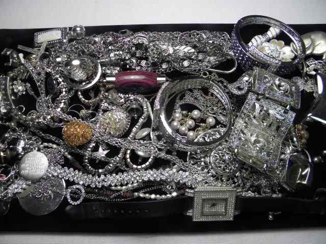 Appraisal: Lot of assorted ladies costume jewelry Includes mostly silver toned