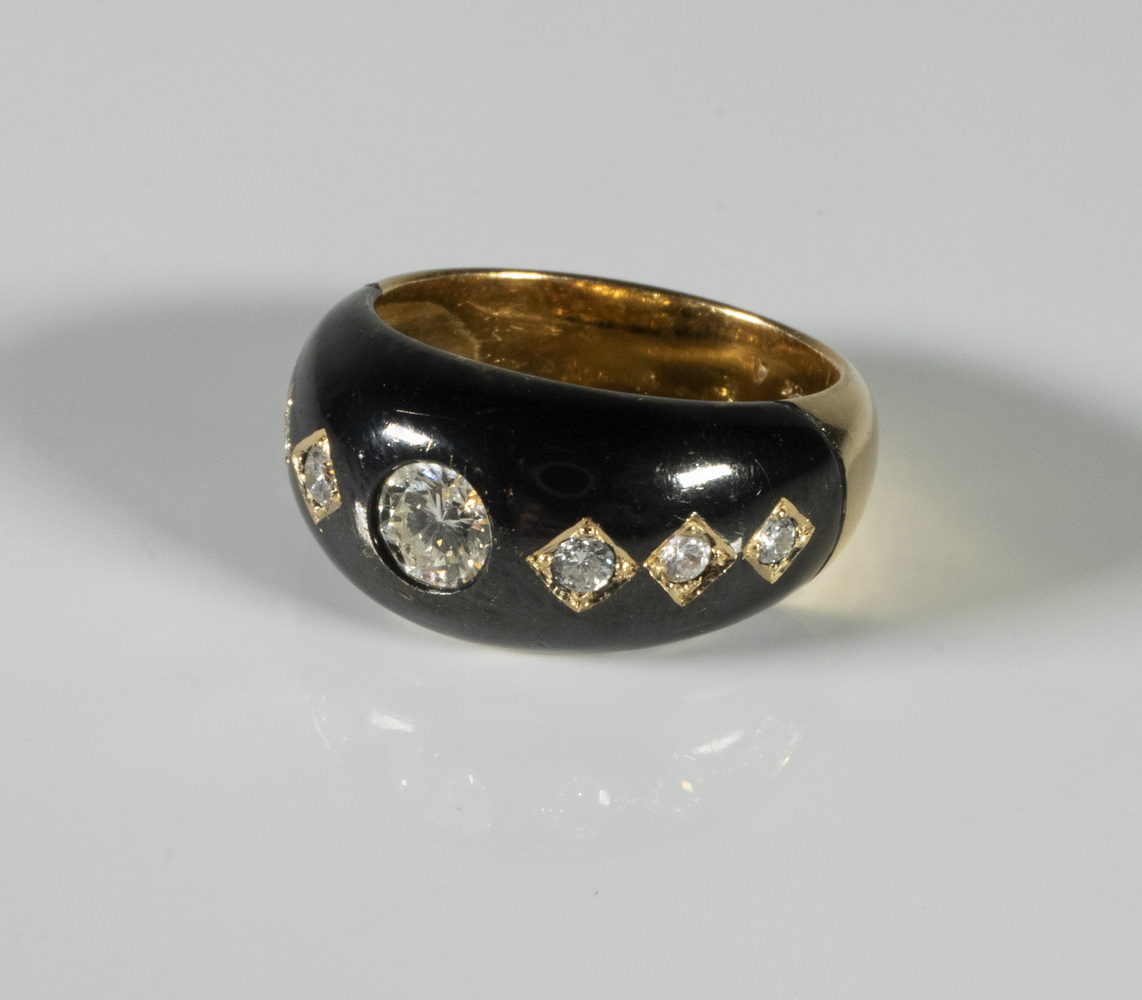 Appraisal: LADIES DIAMOND RING K Yellow Gold Ring with Black Enamel