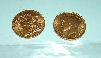 Appraisal: Two George V gold sovereigns both dated