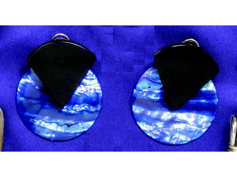 Appraisal: STEPHEN DWECK EARRINGS Mother of pearl pierced clip dangles Estimate