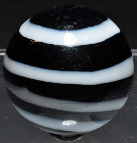 Appraisal: Navarre Horizontal Swirl Marble Description Melted pontil horizontal swirl Great