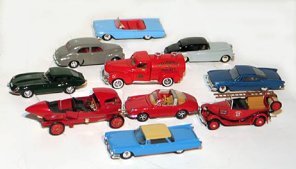 Appraisal: Die cast toy car grouping Colorful Die cast rd scale