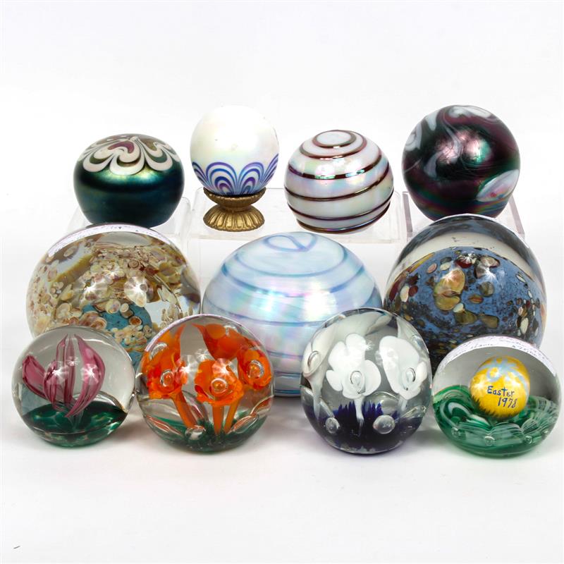 Appraisal: Collection of eleven American and European th Century studio glass