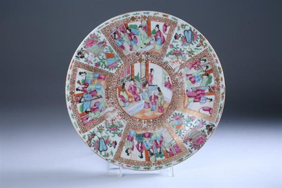 Appraisal: CHINESE ROSE MEDALLION PORCELAIN CHARGER th century Painted with alternating