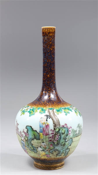 Appraisal: Very fine and unusual Chinese enameled porcelain bottle vase the