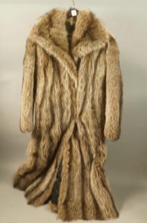 Appraisal: Full Length Vintage Fox Coat Wide collar ladies coat Interior