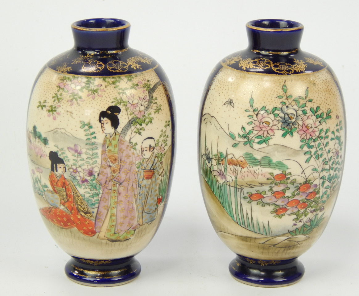 Appraisal: A small pair of early thC Japanese satsuma vases decorated