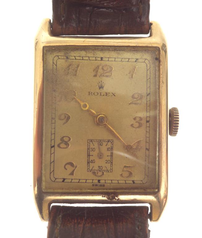 Appraisal: ROLEX PRE-WAR ct YELLOW GOLD GENTLEMAN'S WRIST WATCH the rectangular