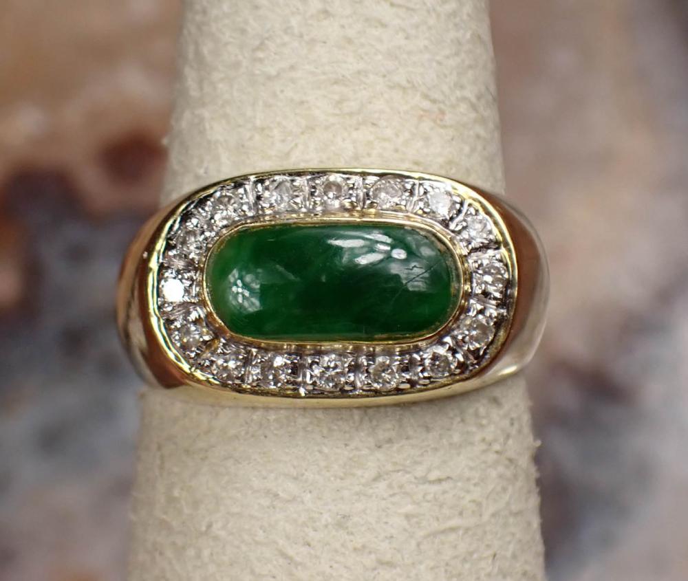 Appraisal: JADE DIAMOND AND EIGHTEEN KARAT GOLD RING The yellow gold