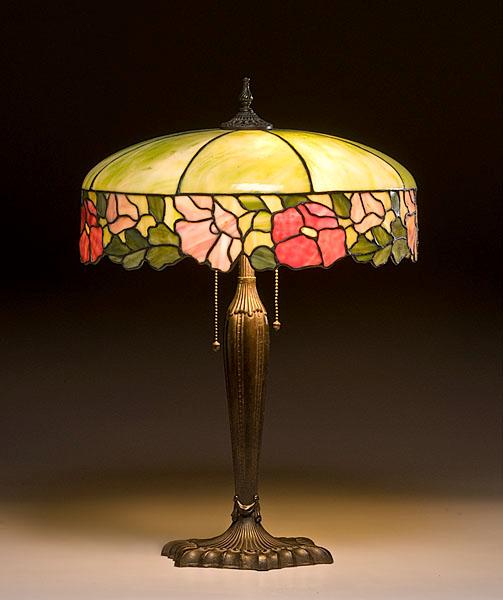 Appraisal: LEADED GLASS TABLE LAMP American early th century leaded glass