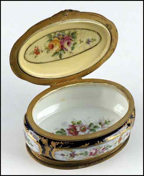 Appraisal: FRENCH SEVRES PORCELAIN BOX Bearing a scene of a courting