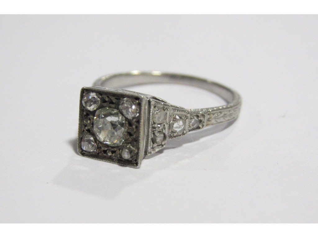 Appraisal: Art Deco white metal diamond set dress ring with centrally