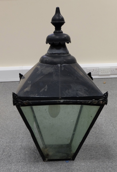 Appraisal: Reproduction copper Victorian lamp post lantern height cm