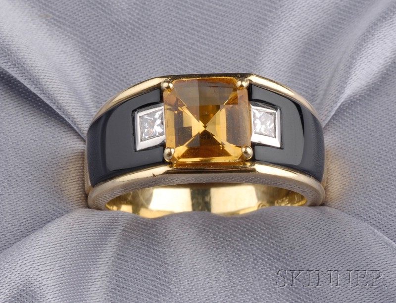 Appraisal: kt Gold and Platinum Gem-set Ring c s set with