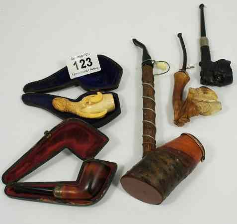 Appraisal: A collection Fine Antique Pipes including a Black Skull