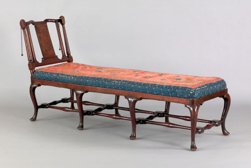 Appraisal: George II walnut daybed ca having an adjustable back with