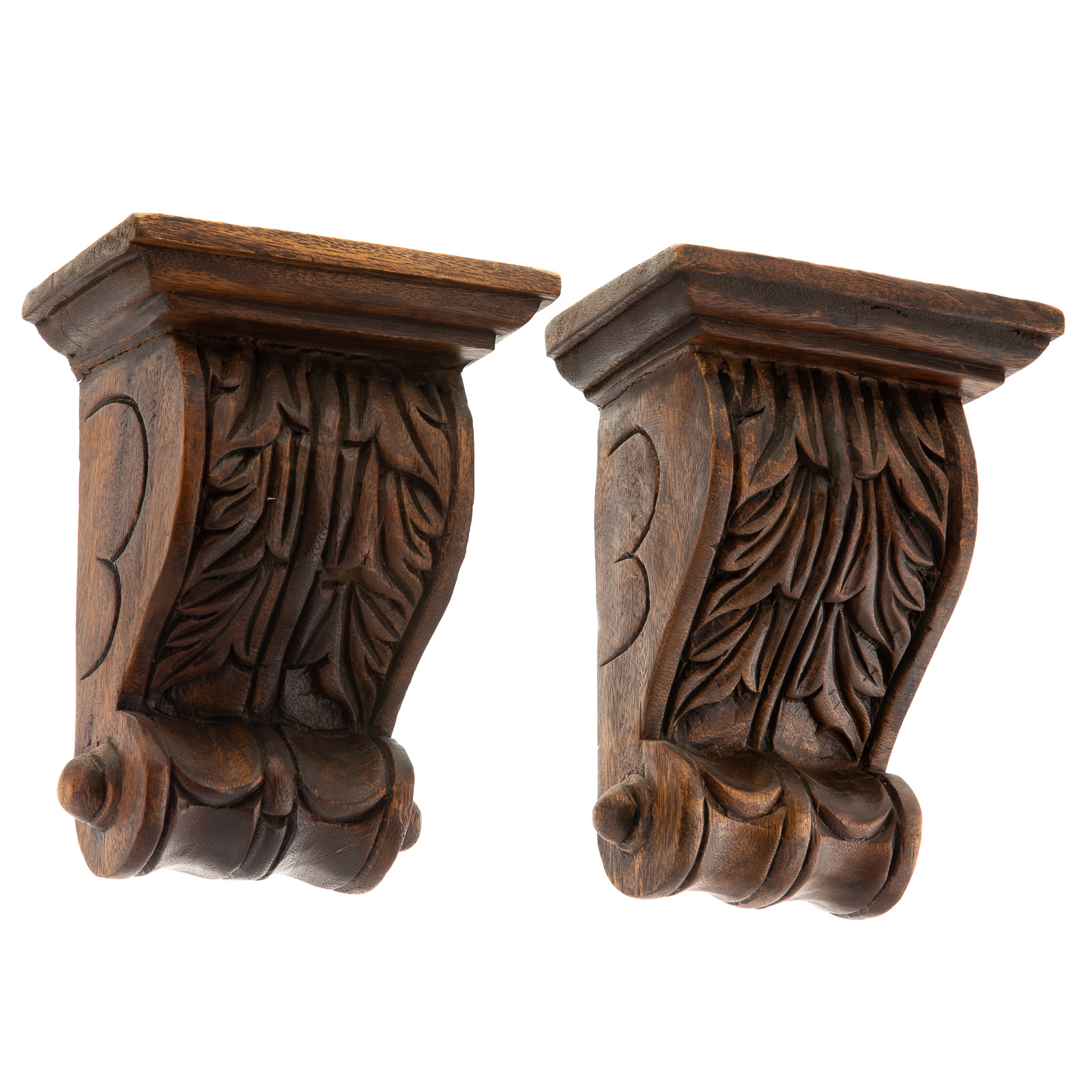 Appraisal: PAIR OF VICTORIAN CARVED OAK WALL BRACKETS Late th early