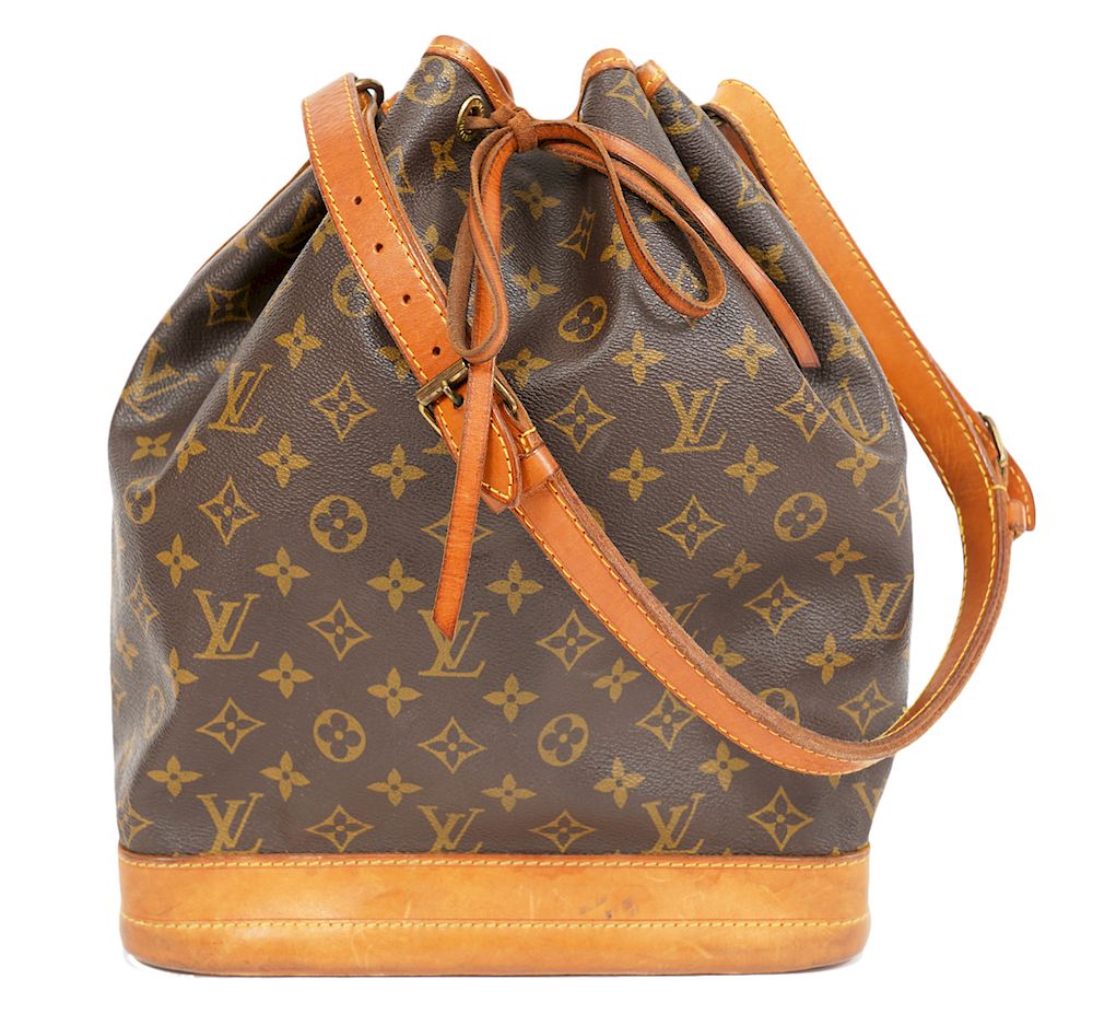 Appraisal: Louis Vuitton Monogram Noe Bucket Bag Vintage Louis Vuitton monogram