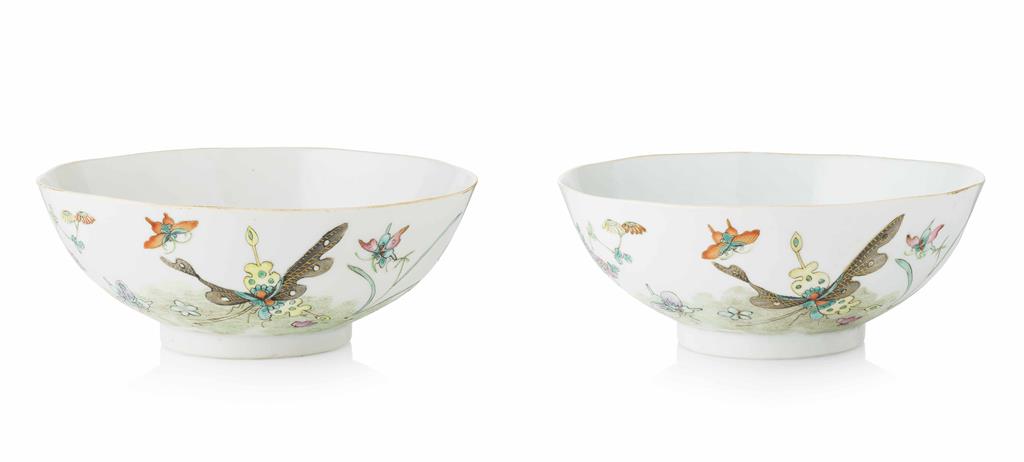 Appraisal: PAIR OF FAMILLE ROSE BOWLS GUANGXU MARK AND OF THE