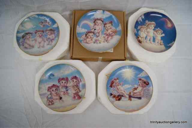 Appraisal: Hamilton ''Dreamsicles'' Collector Plates w BoxesThis is for Hamilton Collection