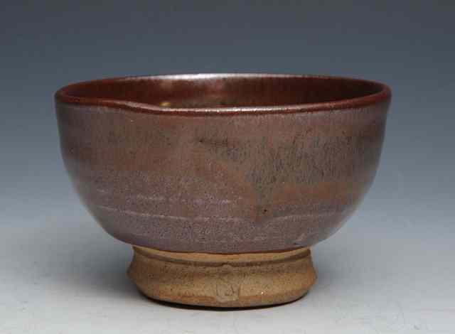 Appraisal: William Staite Murray British - A small stoneware bowl circa