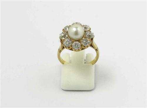 Appraisal: PEARL AND DIAMOND RING ca Yellow gold Decorative entourage model