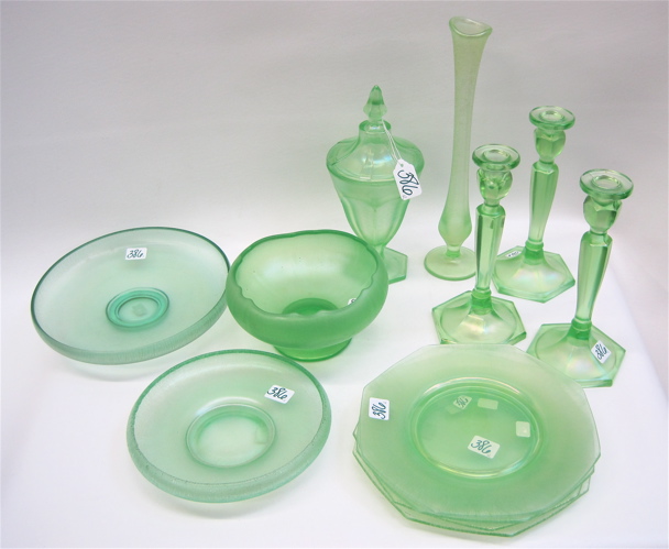 Appraisal: TWELVE PIECES GREEN STRETCH GLASS plates D bowls from to