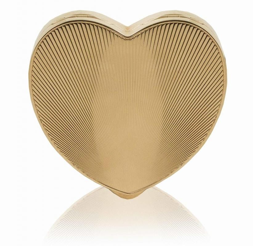 Appraisal: Heart Shaped k Gold Compact k heart shaped compact with