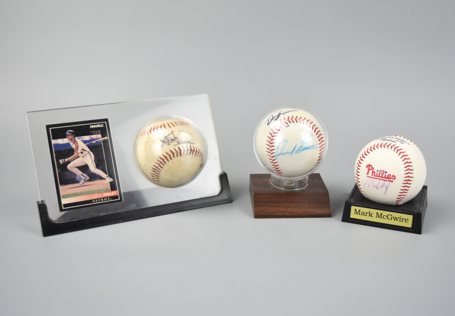 Appraisal: GROUP OF RAWLINGS AUTOGRAPHED BASEBALLS Three singed baseball from Philadelphia